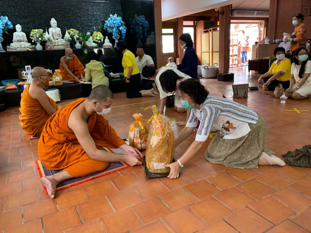 สาขาวิชาพยาบาลศาสตร์จัดกิจกรรมทำบุญเนื่องในโอกาสครบรอบ 2 ทศวรรษ สาขาวิชาพยาบาลศาสตร์ มสธ